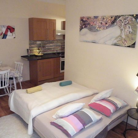 Heart of Pécs apartman free parking Habitación foto