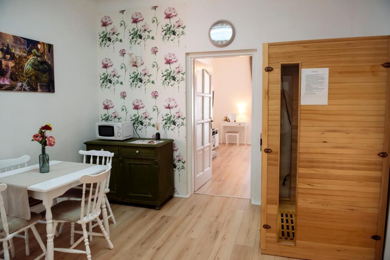 Heart of Pécs apartman free parking Exterior foto