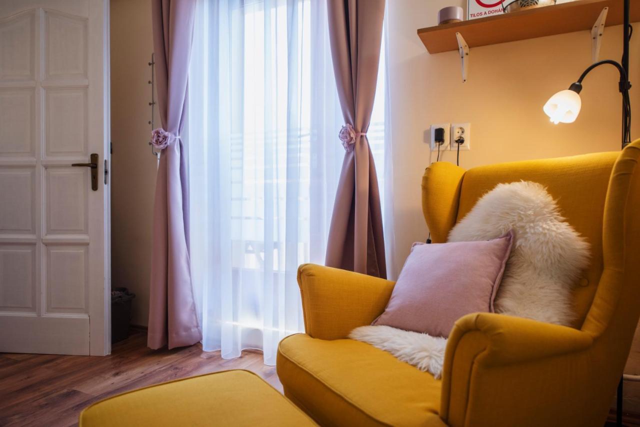 Heart of Pécs apartman free parking Exterior foto