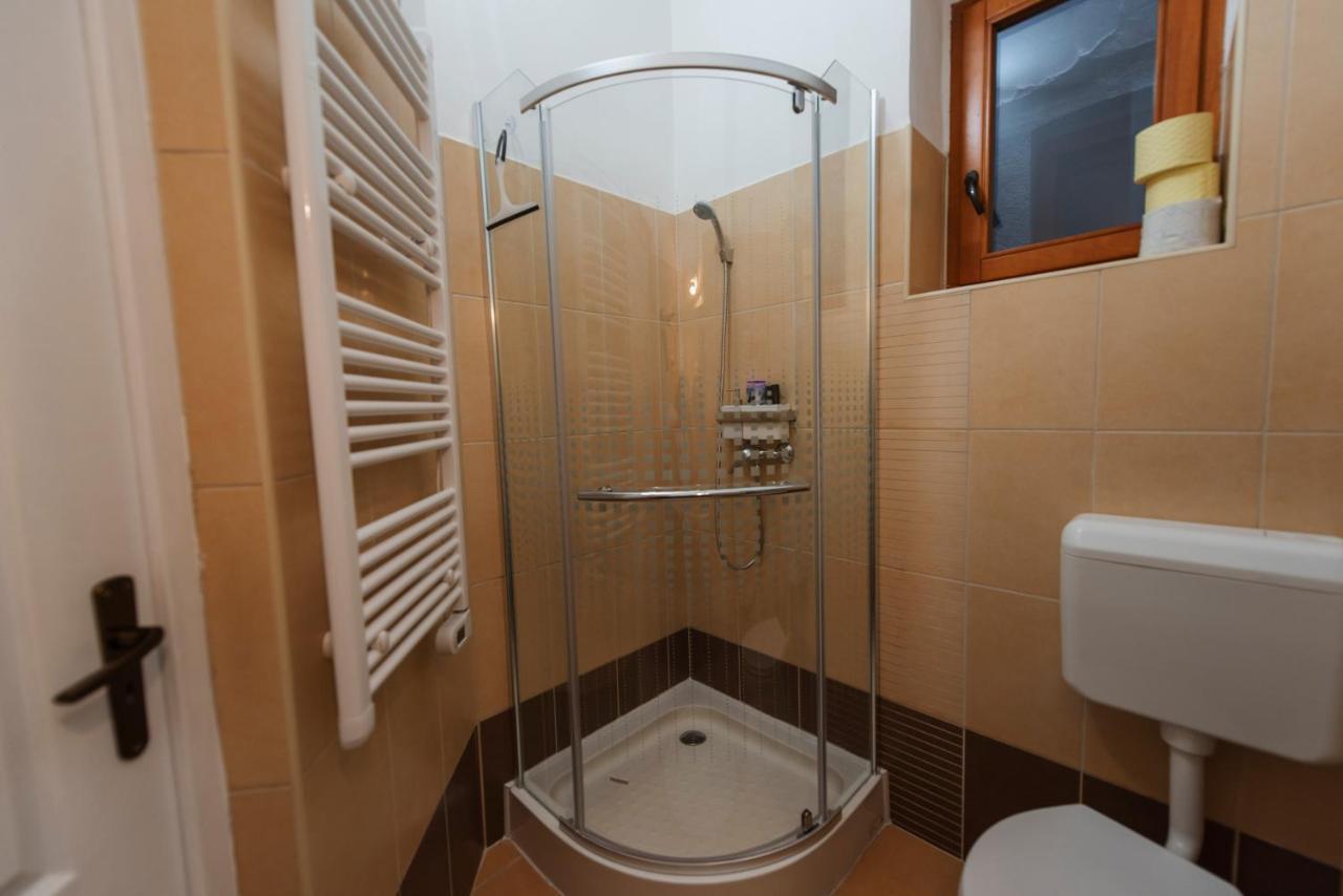 Heart of Pécs apartman free parking Exterior foto